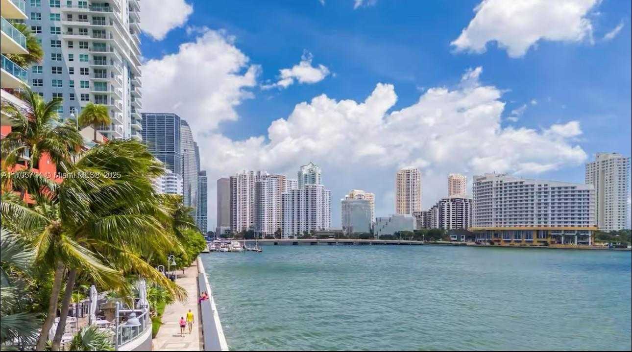 Small Image of 1200 BRICKELL BAY DR #3220, Miami Number 49
