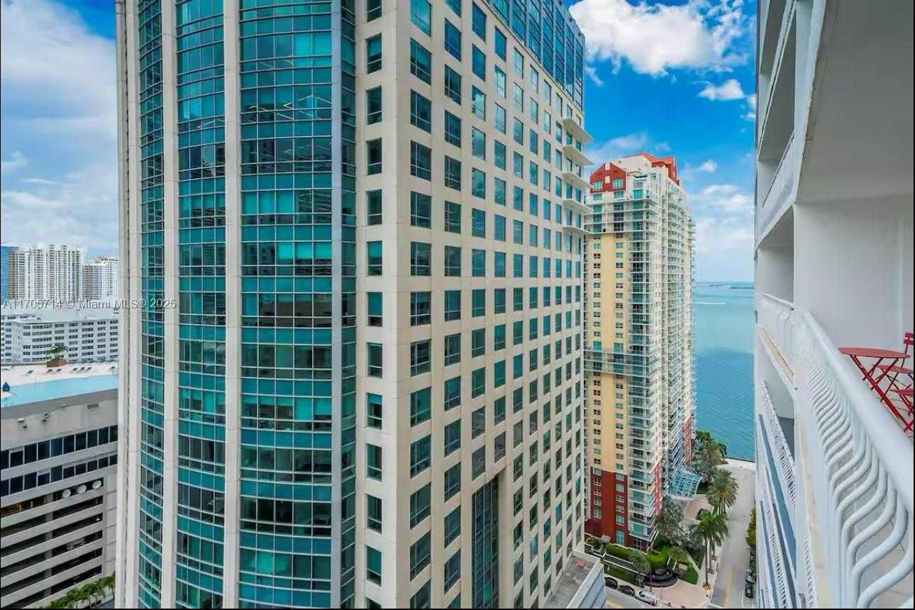Small Image of 1200 BRICKELL BAY DR #3220, Miami Number 51