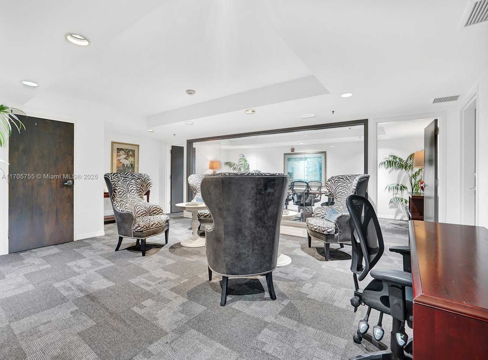 Small Image of 1155 BRICKELL BAY DR #3404, Miami Number 19
