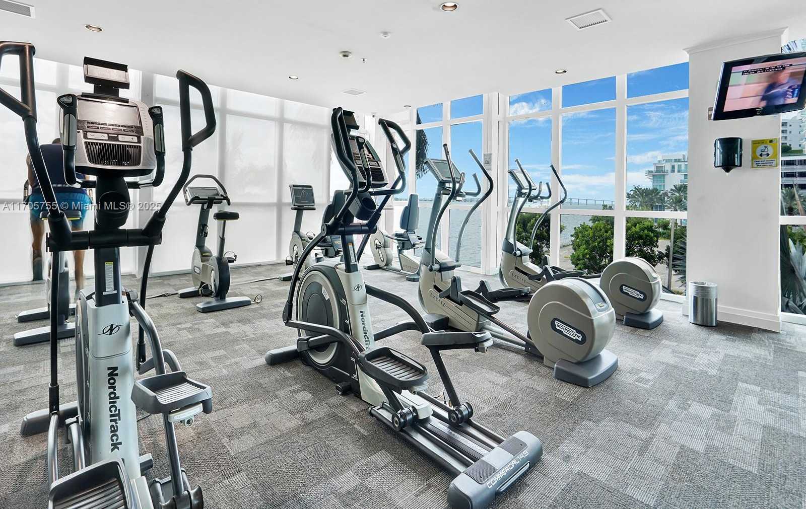 Small Image of 1155 BRICKELL BAY DR #3404, Miami Number 21