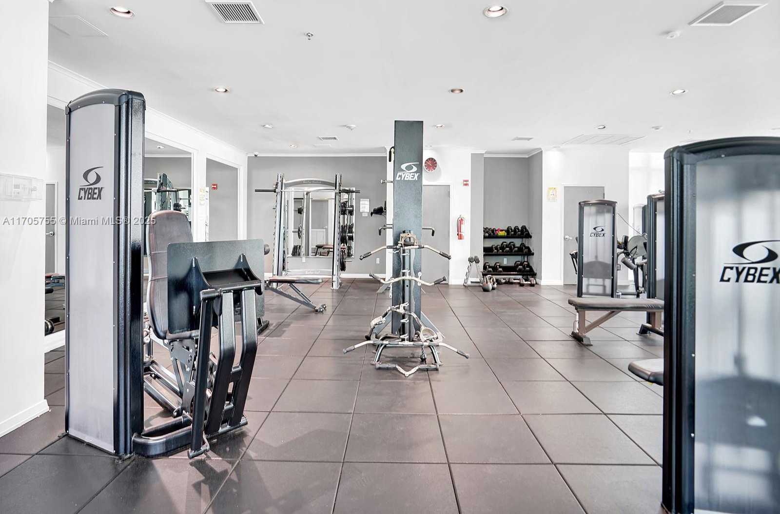 Small Image of 1155 BRICKELL BAY DR #3404, Miami Number 22