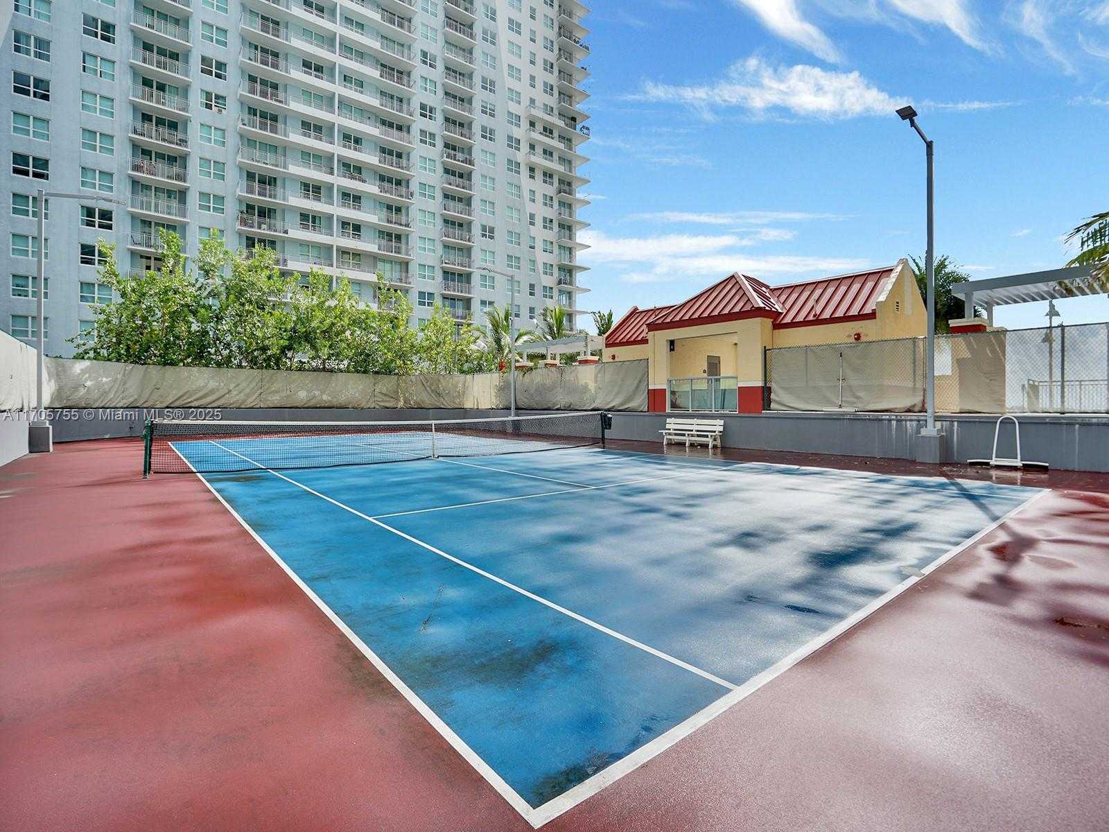 Small Image of 1155 BRICKELL BAY DR #3404, Miami Number 27
