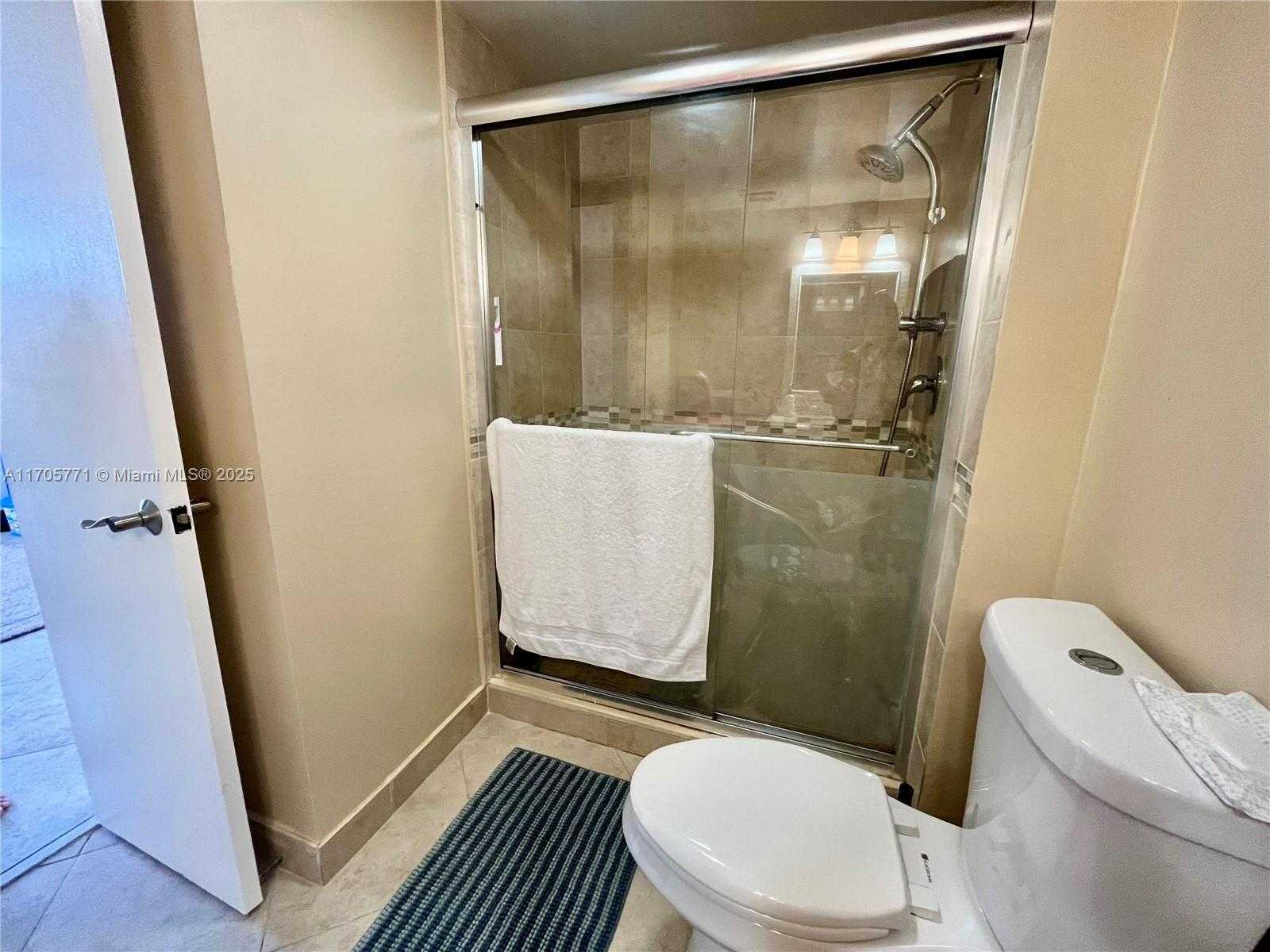 Small Image of 3701 NORTH COUNTRY CLUB DR #502, Aventura Number 12
