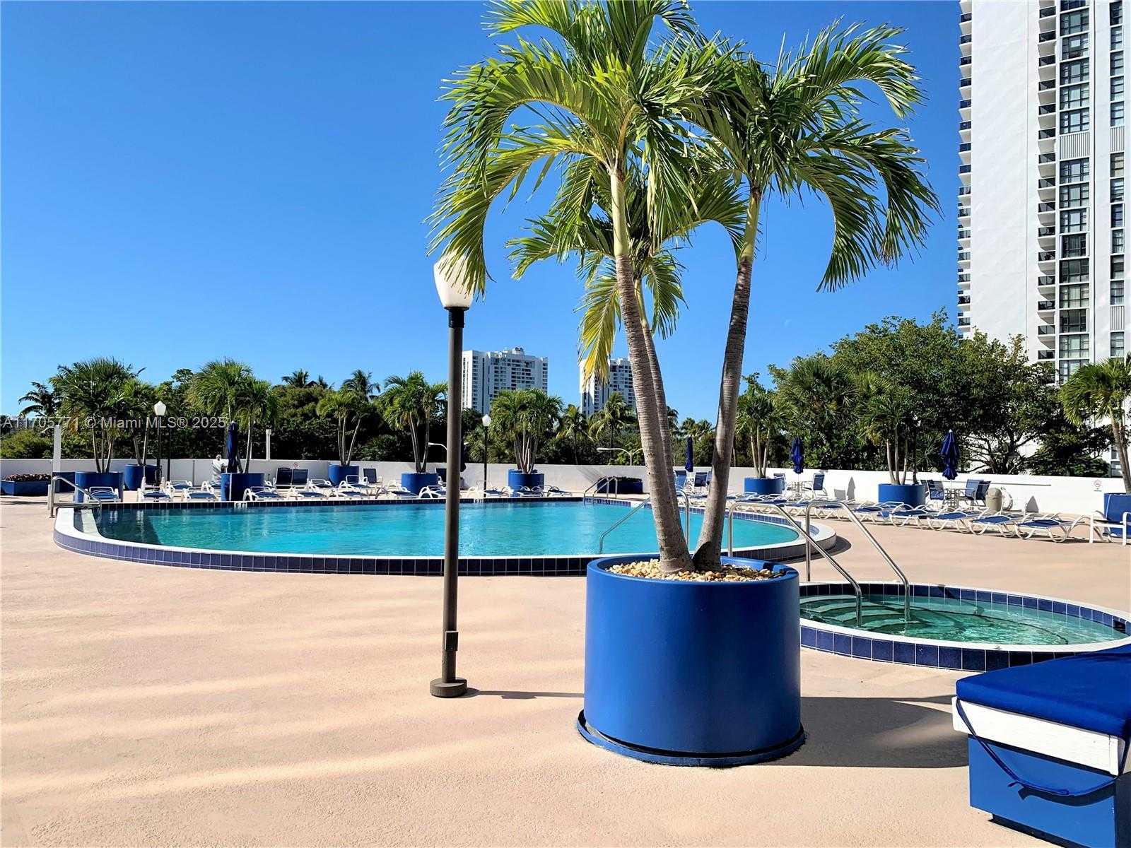 Small Image of 3701 NORTH COUNTRY CLUB DR #502, Aventura Number 20
