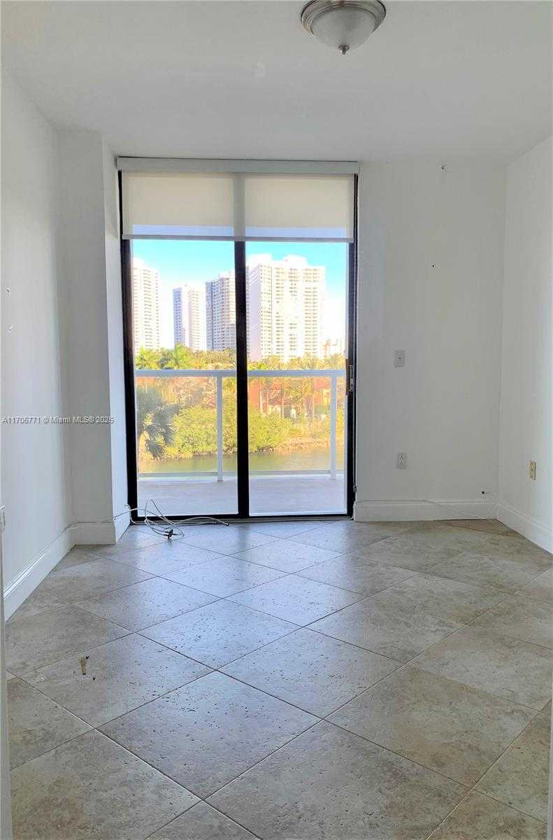 Small Image of 3701 NORTH COUNTRY CLUB DR #502, Aventura Number 8