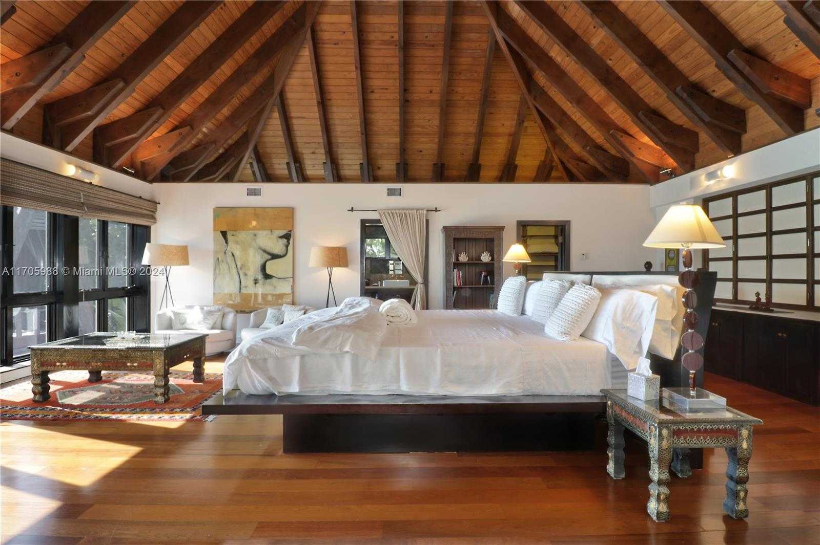 Small Image of 14 WEST SAN MARINO DR, Miami Beach Number 19