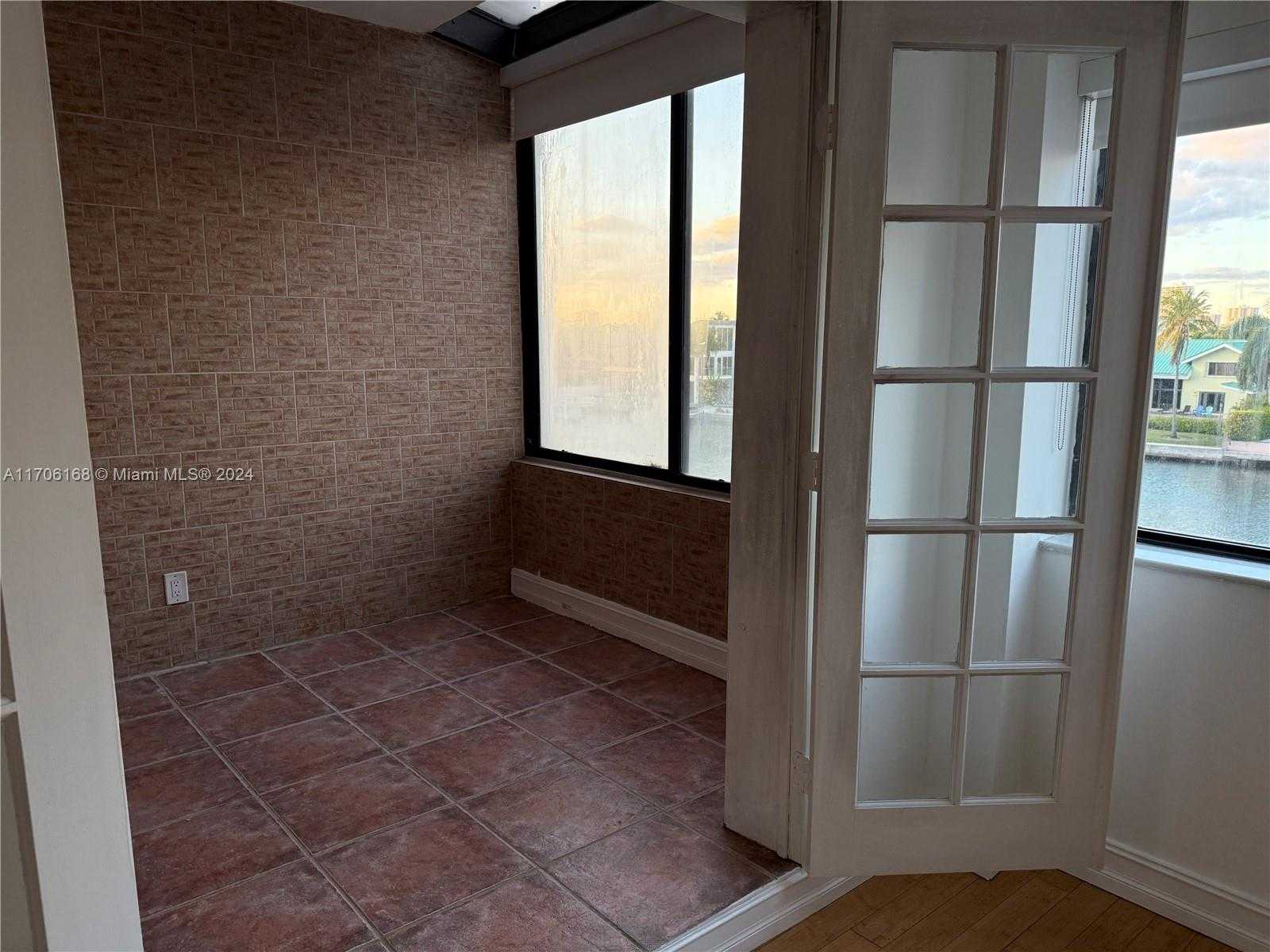 Small Image of 401 POINCIANA DR #1225, Sunny Isles Beach Number 15
