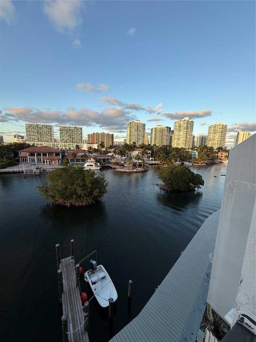 Small Image of 401 POINCIANA DR #1225, Sunny Isles Beach Number 21
