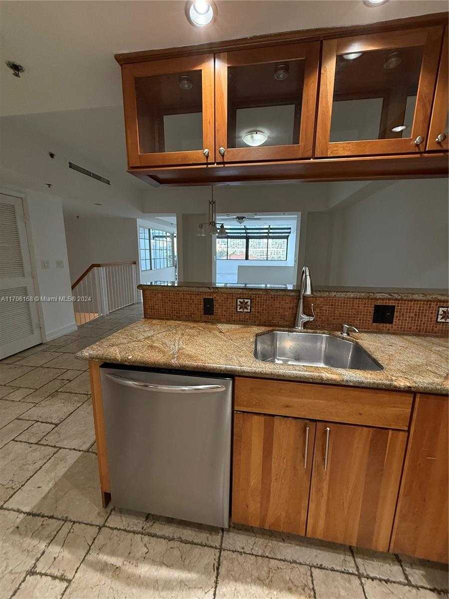 Small Image of 401 POINCIANA DR #1225, Sunny Isles Beach Number 27