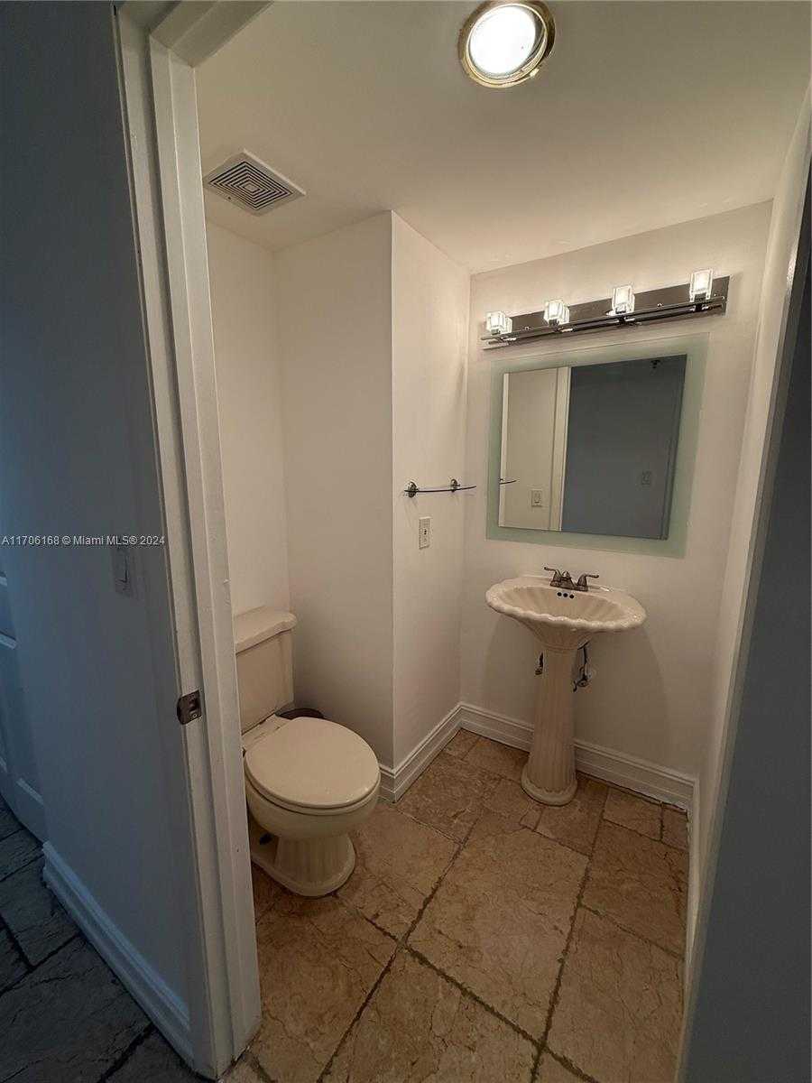 Small Image of 401 POINCIANA DR #1225, Sunny Isles Beach Number 28