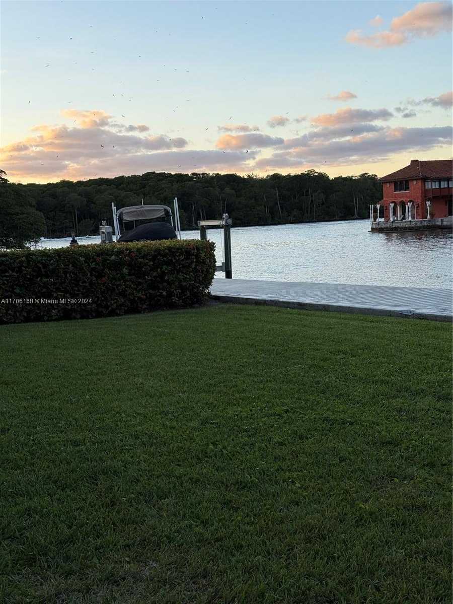 Small Image of 401 POINCIANA DR #1225, Sunny Isles Beach Number 7