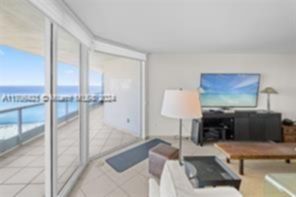 Small Image of 5025 COLLINS AVE #1707, Miami Beach Number 10