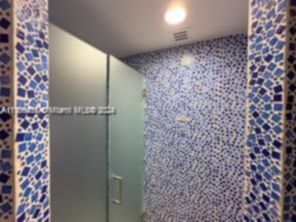 Small Image of 5025 COLLINS AVE #1707, Miami Beach Number 34