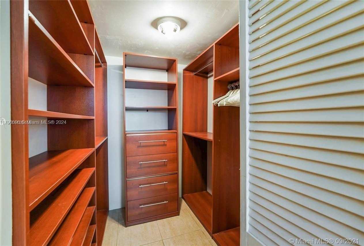 Small Image of 16531 NORTH EAST 35TH AVE #402-11, North Miami Beach Number 10