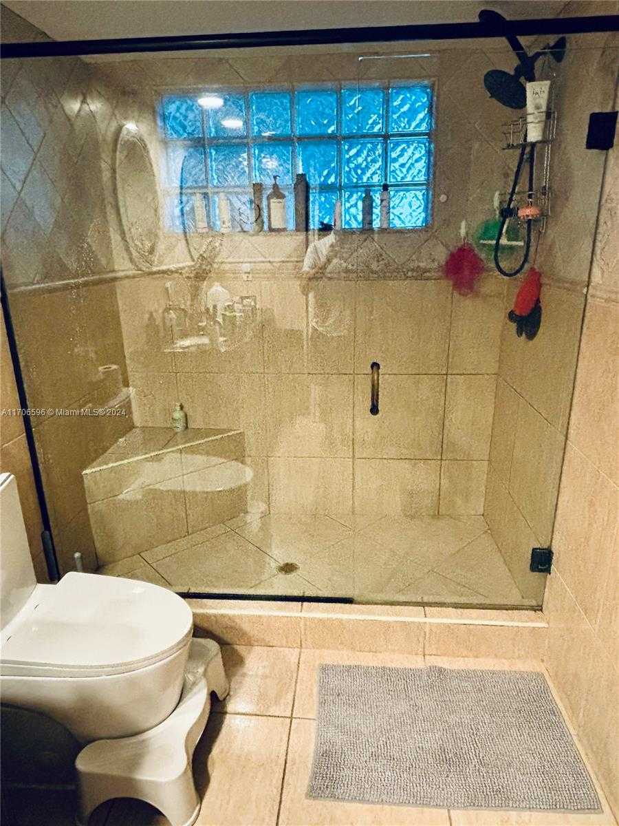 Small Image of 16531 NORTH EAST 35TH AVE #402-11, North Miami Beach Number 11