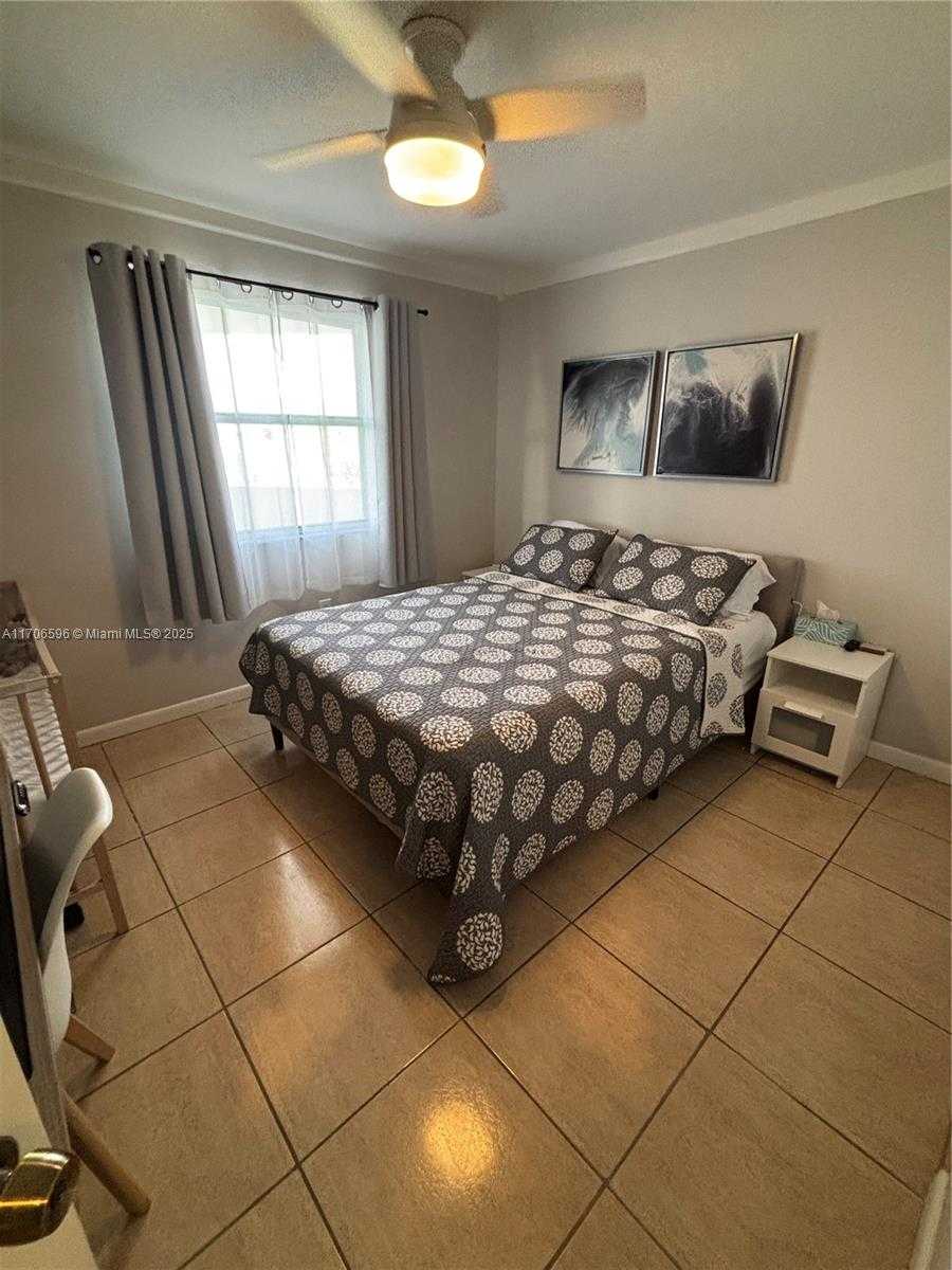 Small Image of 16531 NORTH EAST 35TH AVE #402-11, North Miami Beach Number 19