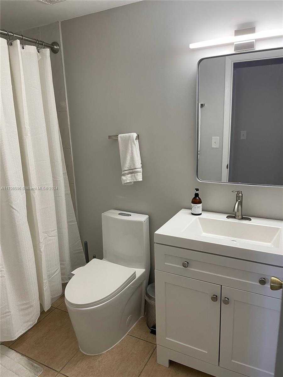 Small Image of 16531 NORTH EAST 35TH AVE #402-11, North Miami Beach Number 6