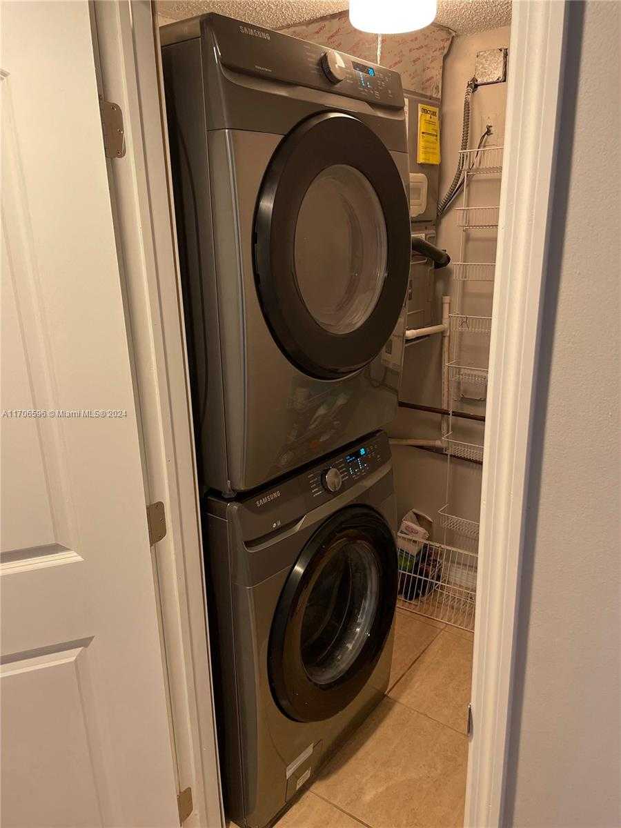 Small Image of 16531 NORTH EAST 35TH AVE #402-11, North Miami Beach Number 8