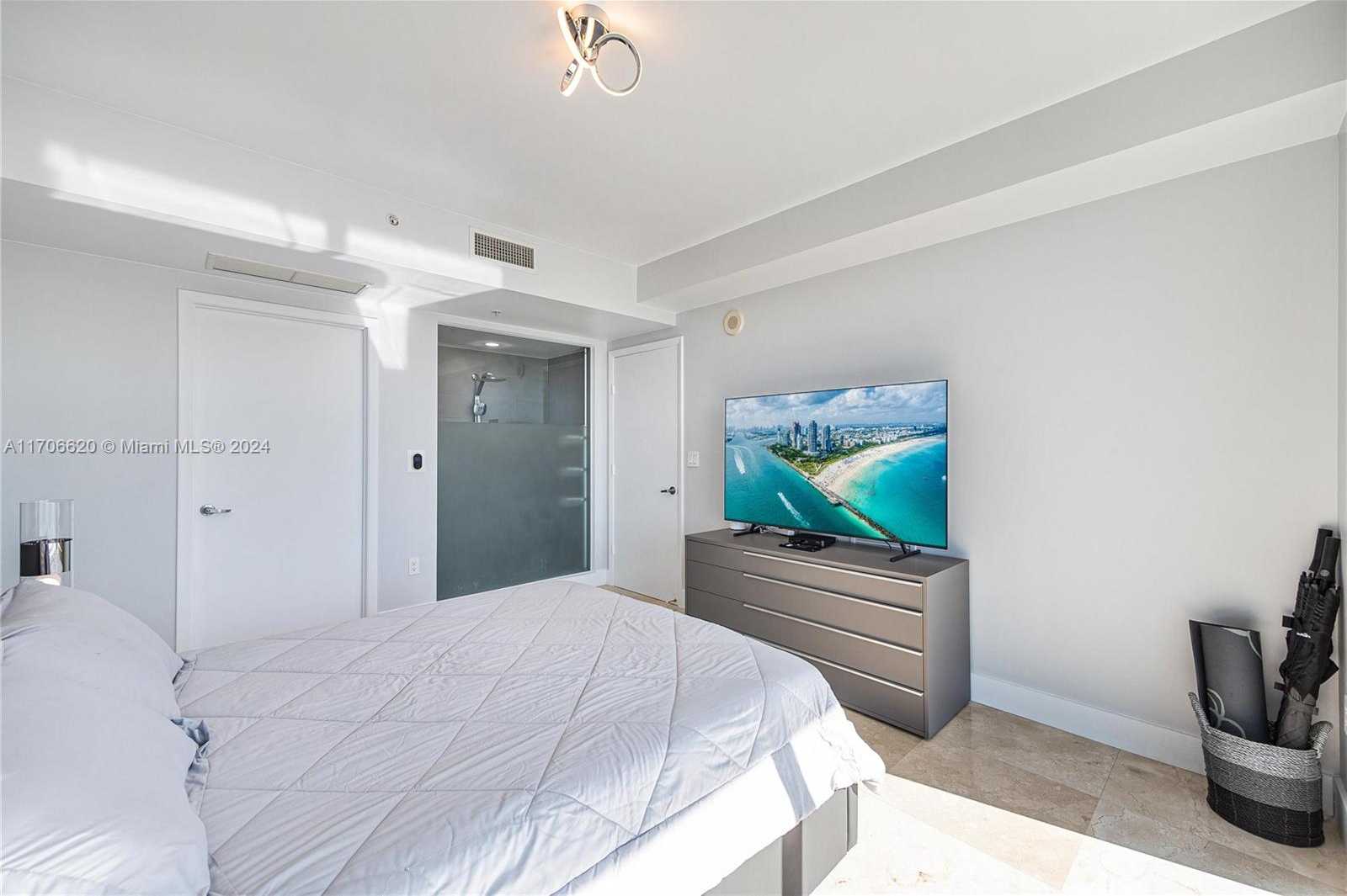 Small Image of 92 SOUTH WEST 3RD ST #3802, Miami Number 15