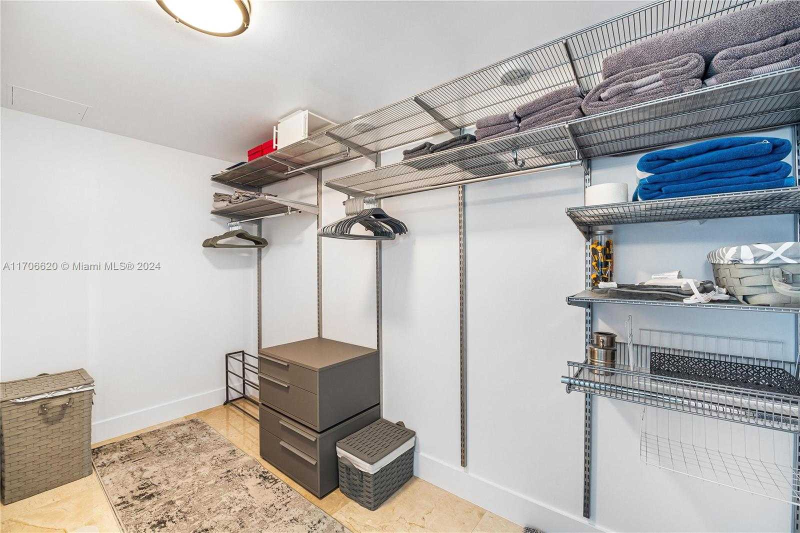 Small Image of 92 SOUTH WEST 3RD ST #3802, Miami Number 19