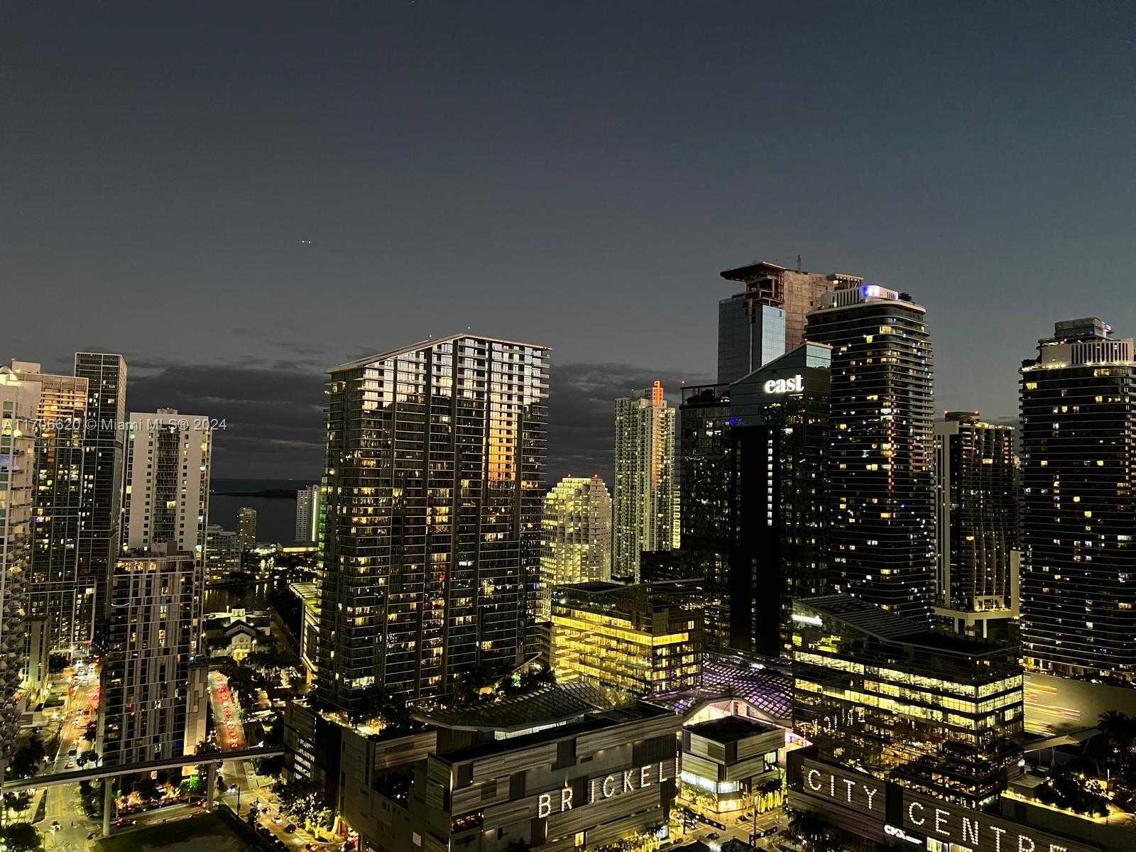 Small Image of 92 SOUTH WEST 3RD ST #3802, Miami Number 44