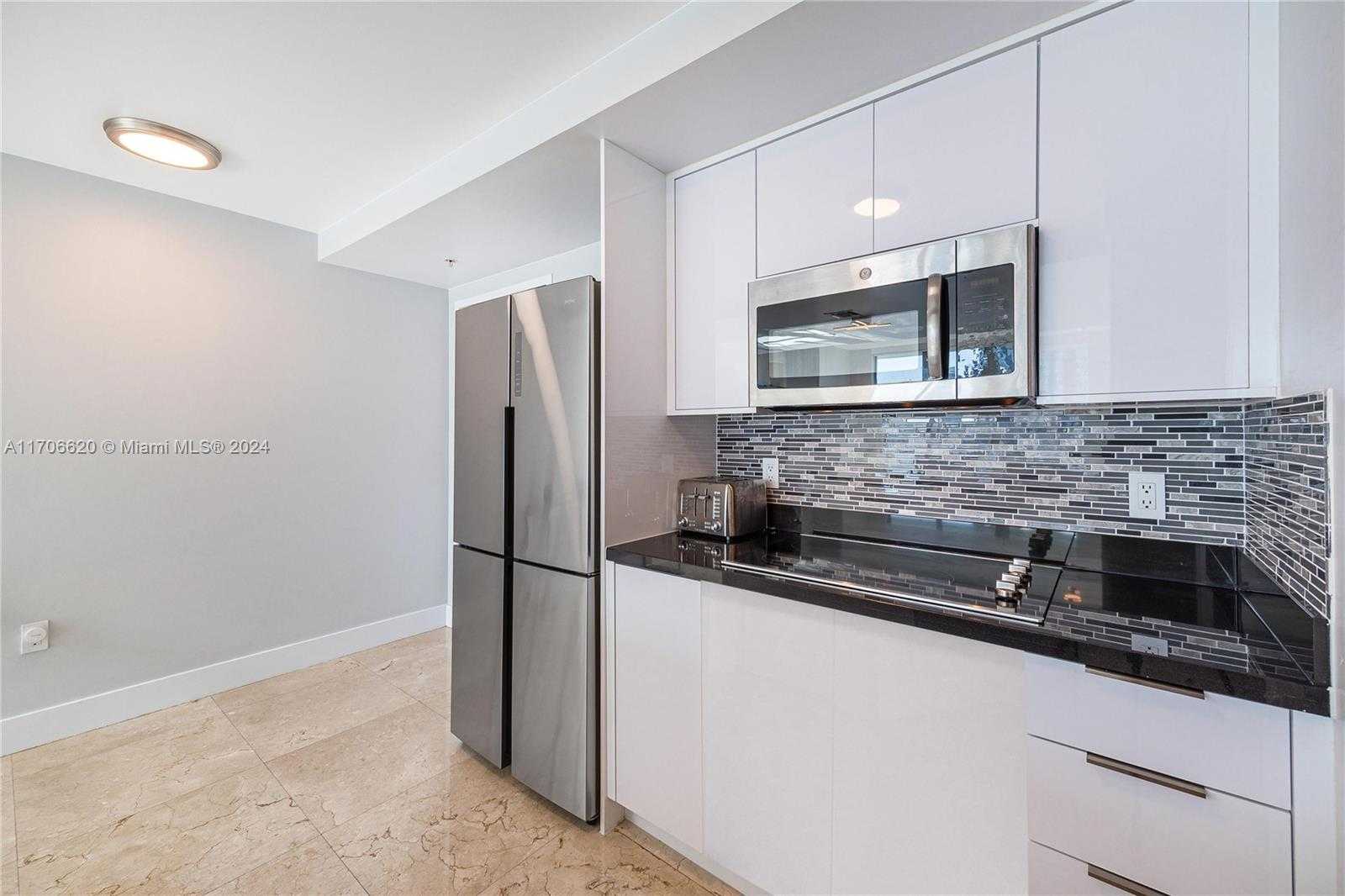 Small Image of 92 SOUTH WEST 3RD ST #3802, Miami Number 5