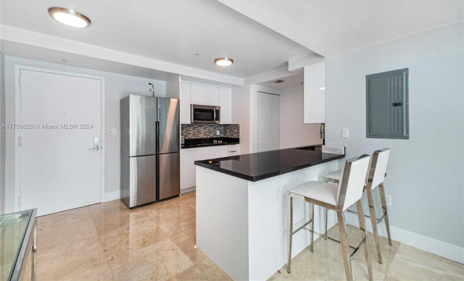 Small Image of 92 SOUTH WEST 3RD ST #3802, Miami Number 6