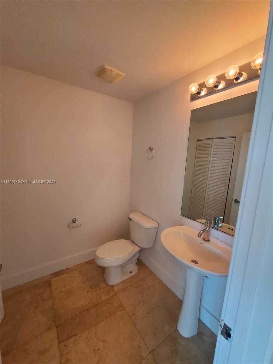 Small Image of 888 BISCAYNE BLVD #311, Miami Number 10