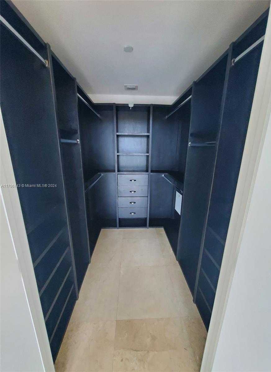 Small Image of 888 BISCAYNE BLVD #311, Miami Number 7