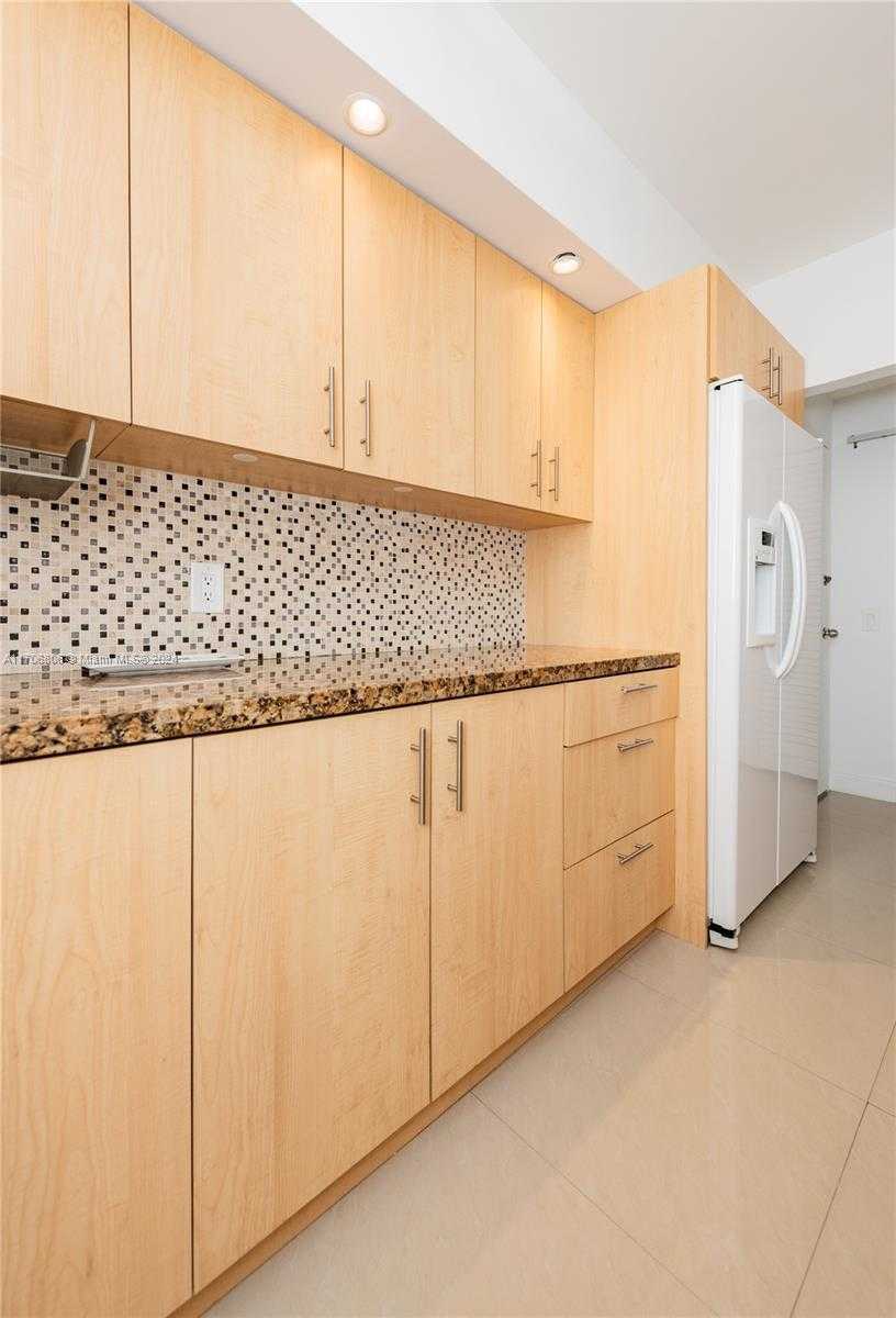 Small Image of 3505 SOUTH OCEAN DR #221, Hollywood Number 15