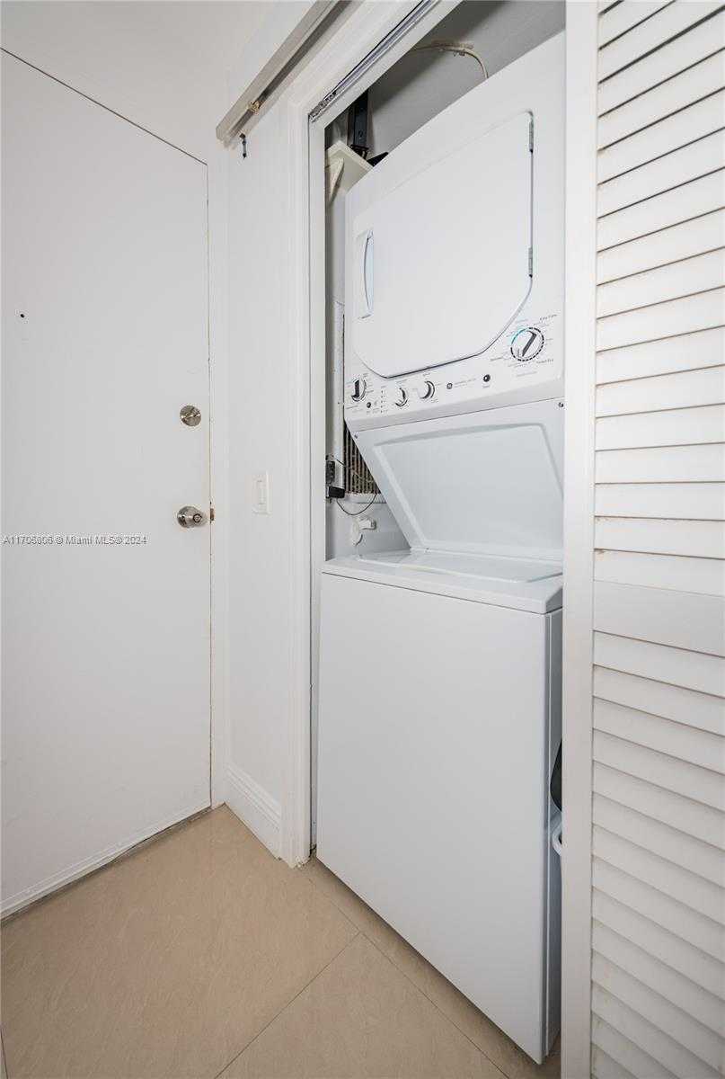 Small Image of 3505 SOUTH OCEAN DR #221, Hollywood Number 18