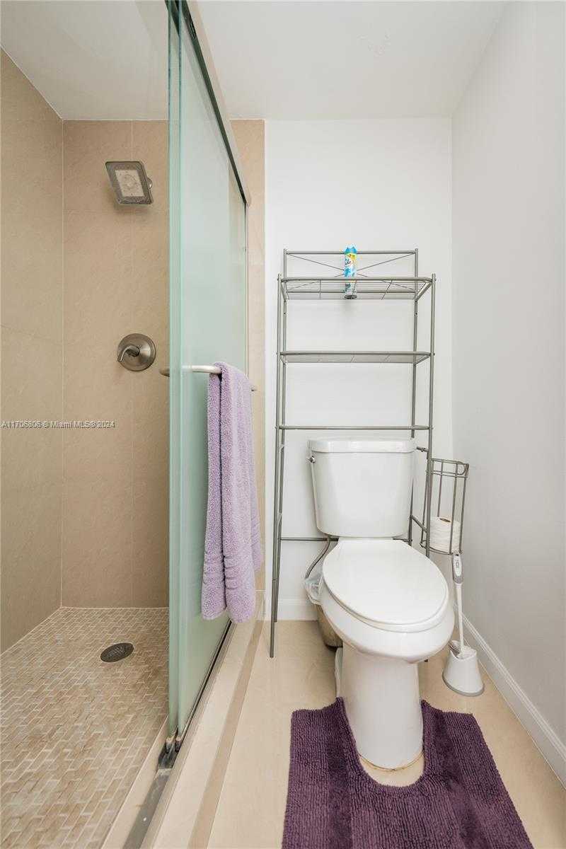 Small Image of 3505 SOUTH OCEAN DR #221, Hollywood Number 27