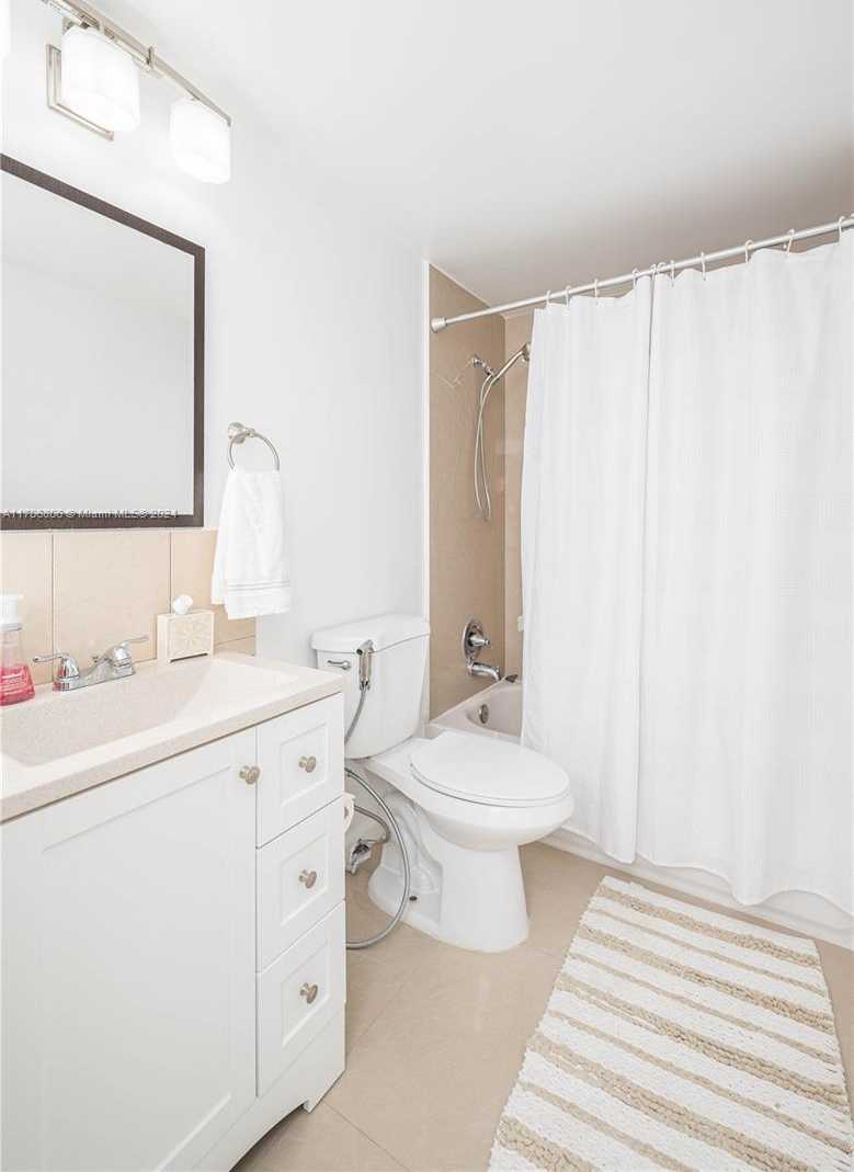 Small Image of 3505 SOUTH OCEAN DR #221, Hollywood Number 33
