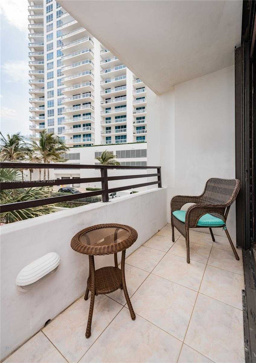 Small Image of 3505 SOUTH OCEAN DR #221, Hollywood Number 36