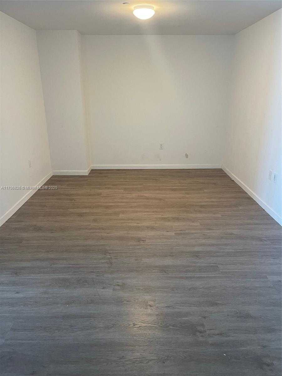 Small Image of 50 BISCAYNE BLVD #5207, Miami Number 16