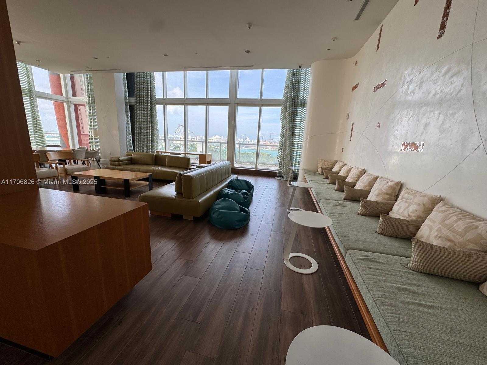 Small Image of 50 BISCAYNE BLVD #5207, Miami Number 20