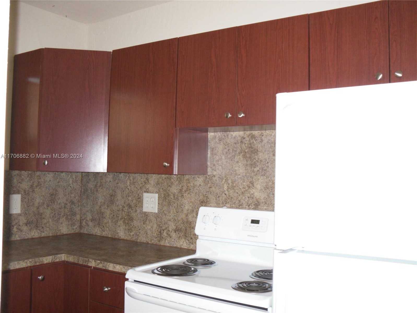 Small Image of 1675 NORTH EAST 150TH ST #03, Miami Number 3