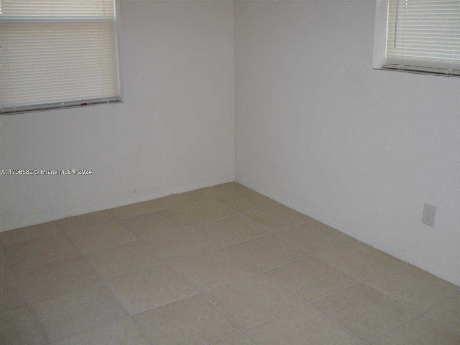 Small Image of 1675 NORTH EAST 150TH ST #03, Miami Number 8