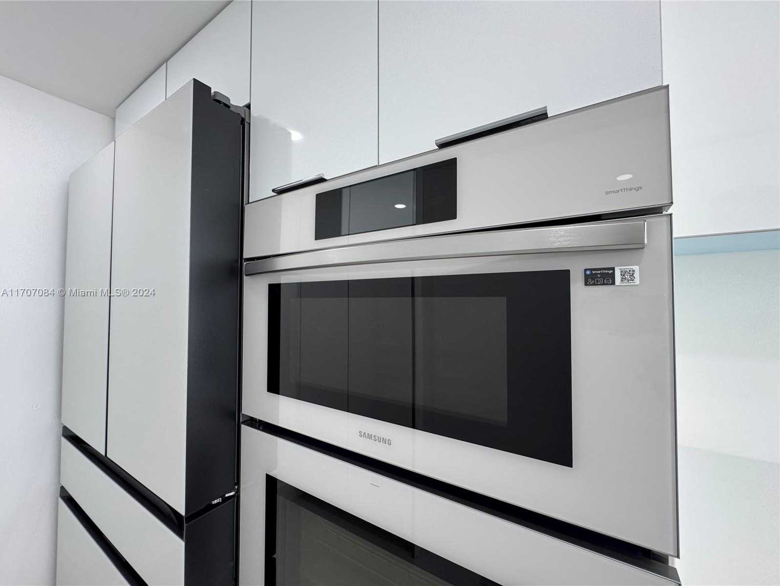 Small Image of 7601 EAST TREASURE DR #2305, North Bay Village Number 13