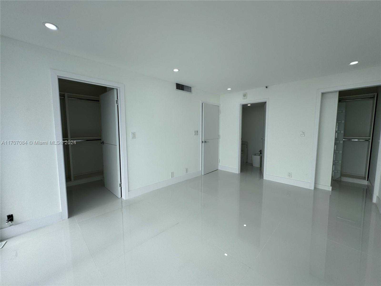 Small Image of 7601 EAST TREASURE DR #2305, North Bay Village Number 30