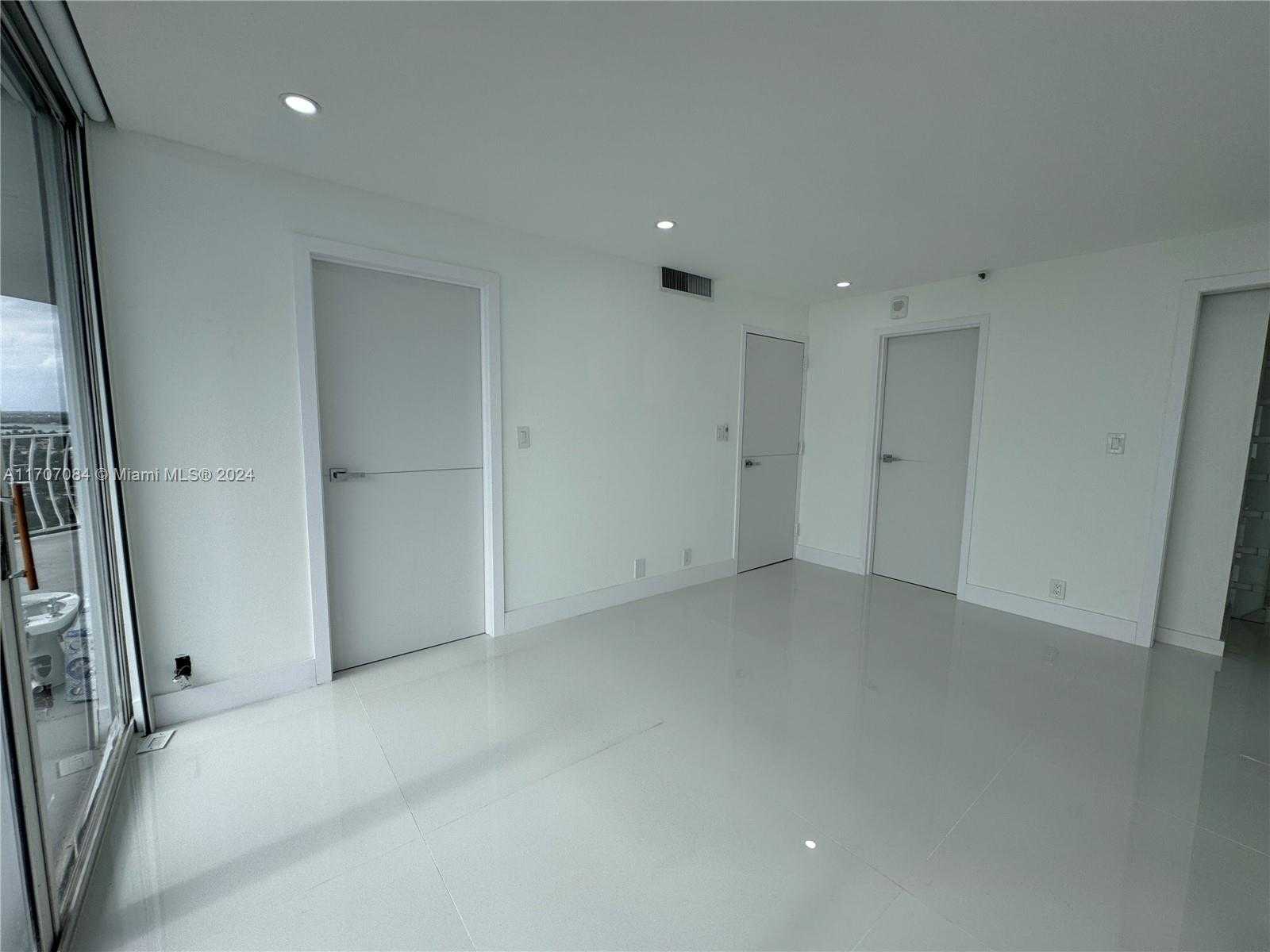 Small Image of 7601 EAST TREASURE DR #2305, North Bay Village Number 31