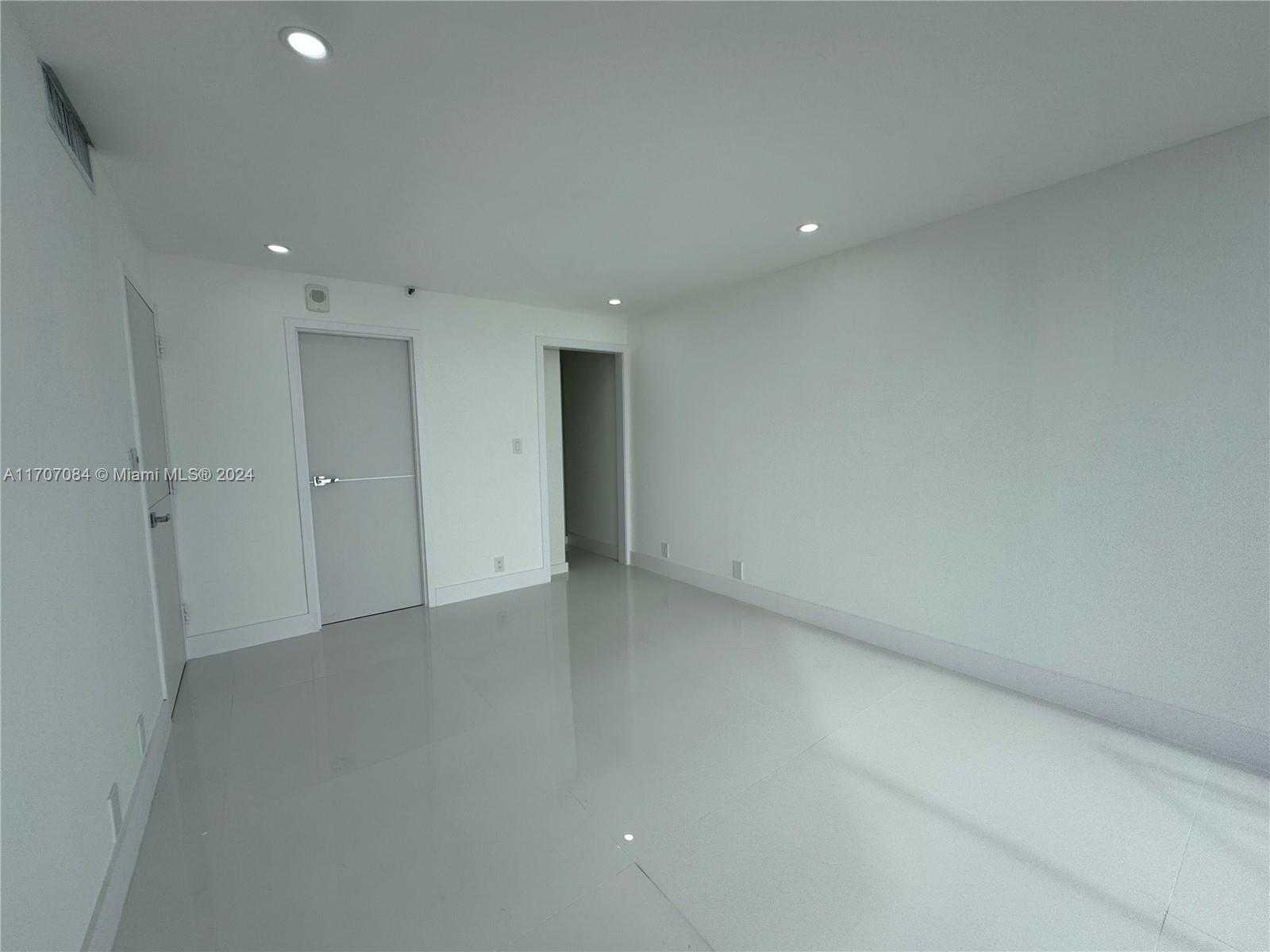 Small Image of 7601 EAST TREASURE DR #2305, North Bay Village Number 32