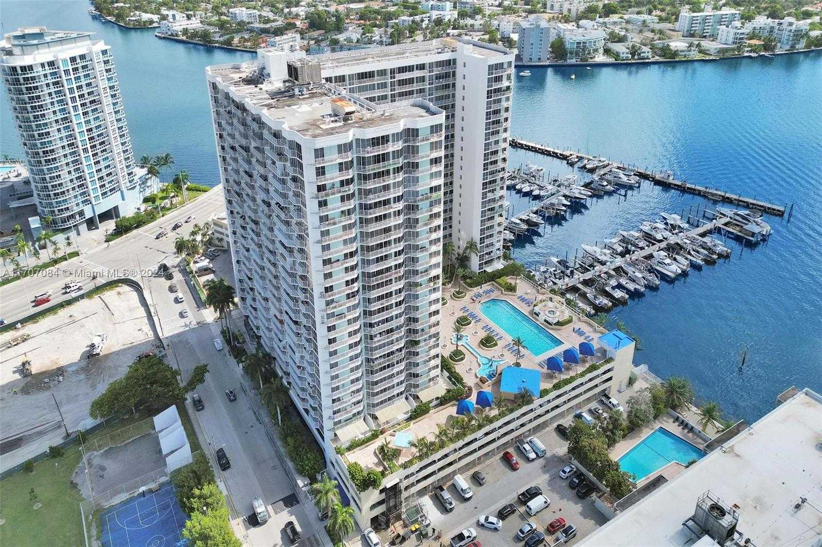 Small Image of 7601 EAST TREASURE DR #2305, North Bay Village Number 36