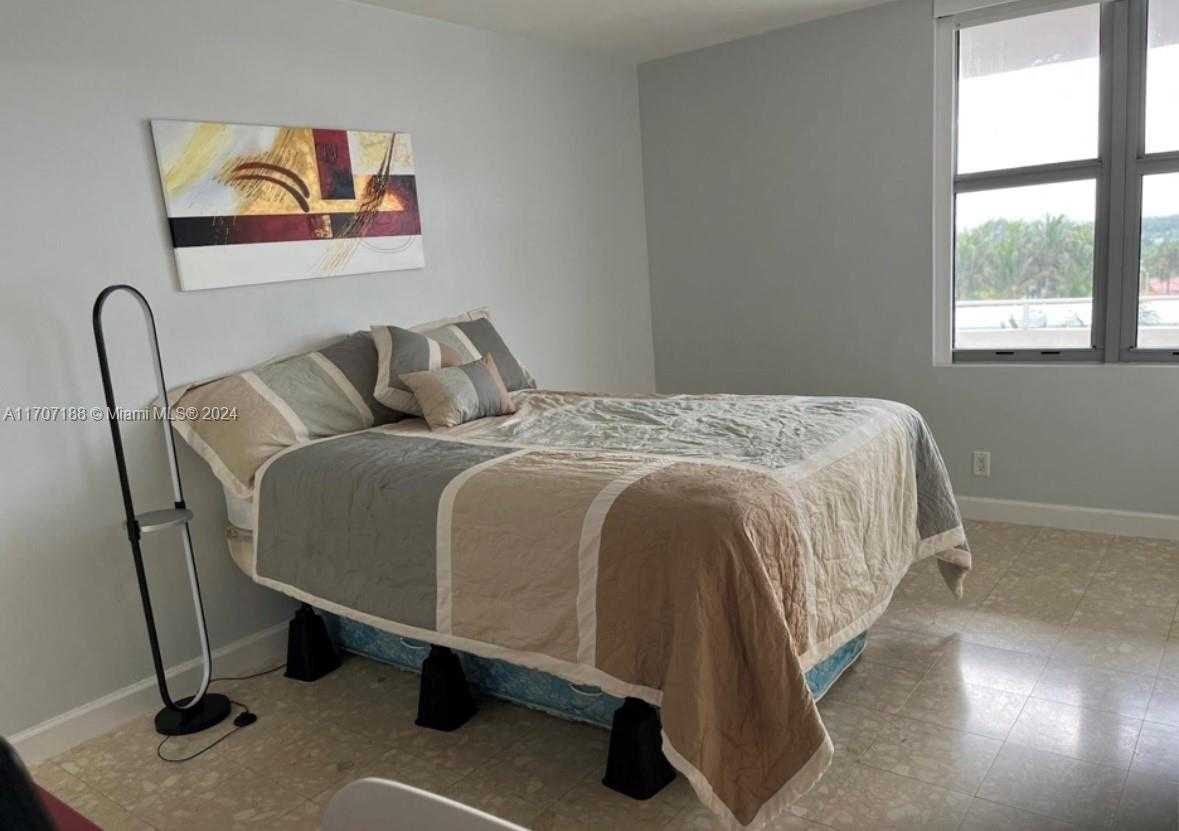 Small Image of 9225 COLLINS AVE #712, Surfside Number 7