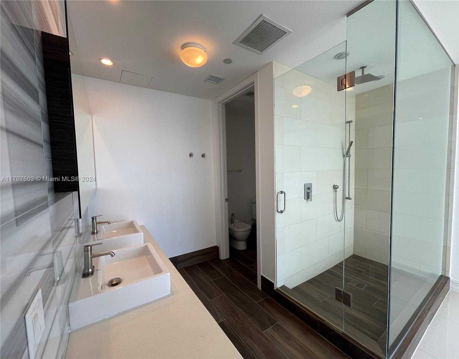 Small Image of 1100 BISCAYNE BLVD #1906, Miami Number 26