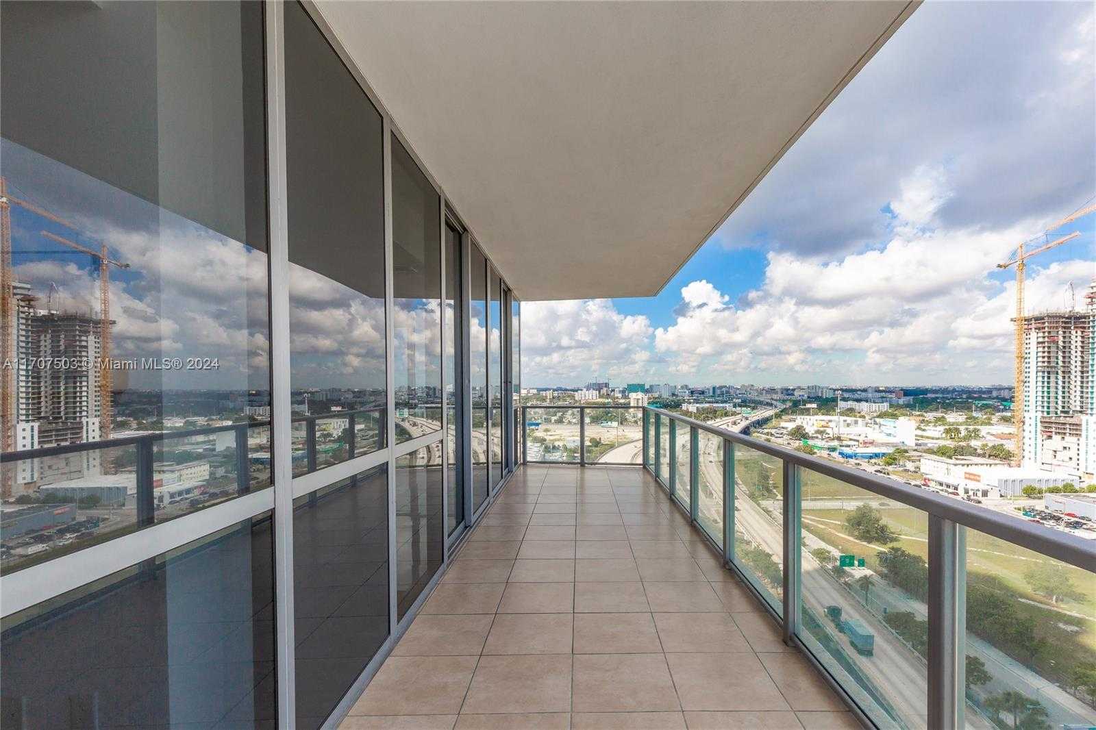 Small Image of 1100 BISCAYNE BLVD #1906, Miami Number 4