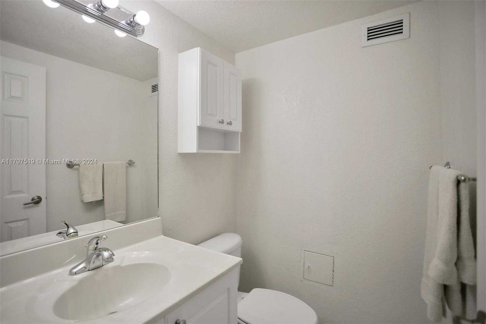 Small Image of 2501 SOUTH OCEAN DR #533 (available NOW), Hollywood Number 10