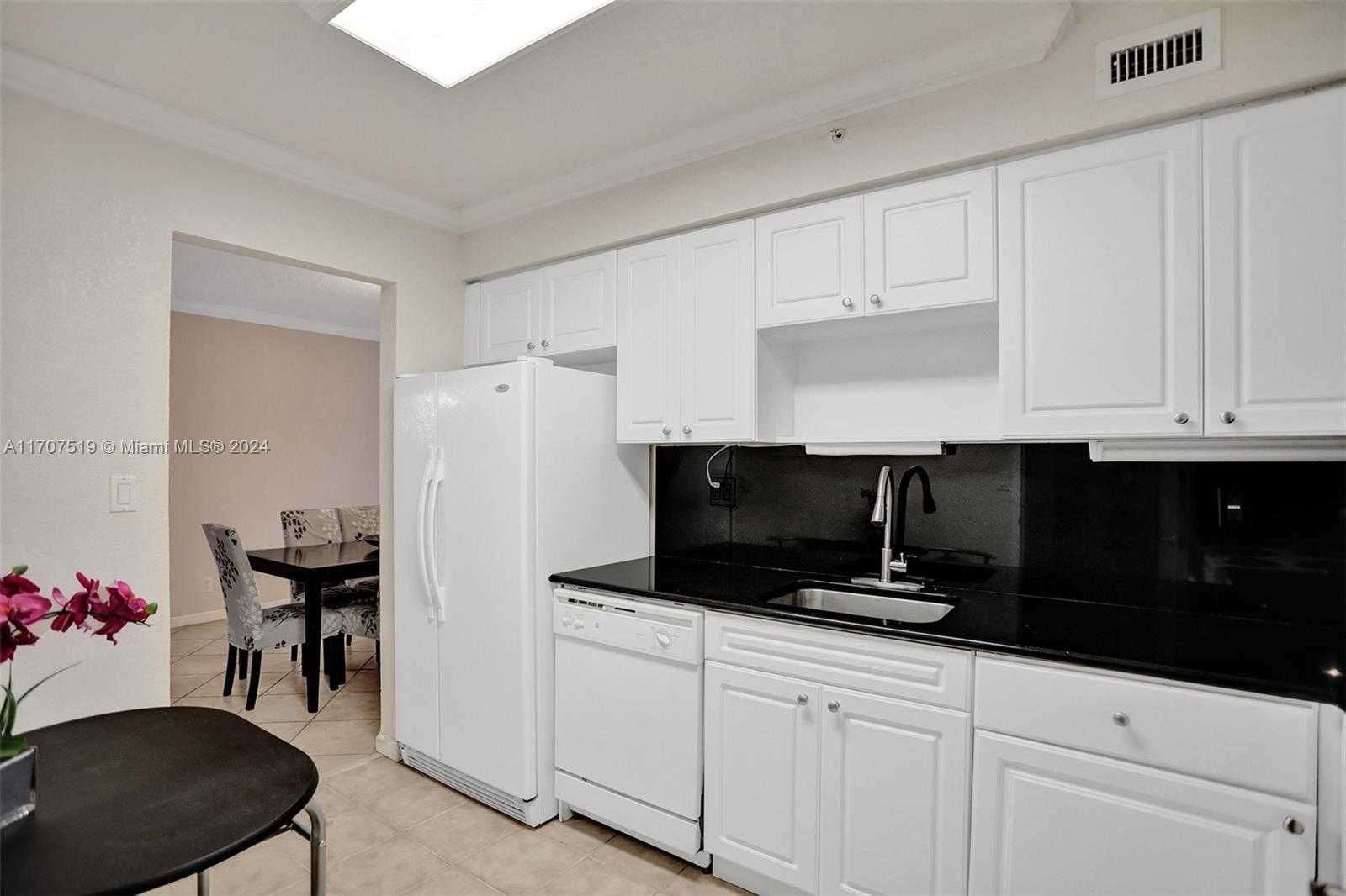 Small Image of 2501 SOUTH OCEAN DR #533 (available NOW), Hollywood Number 12