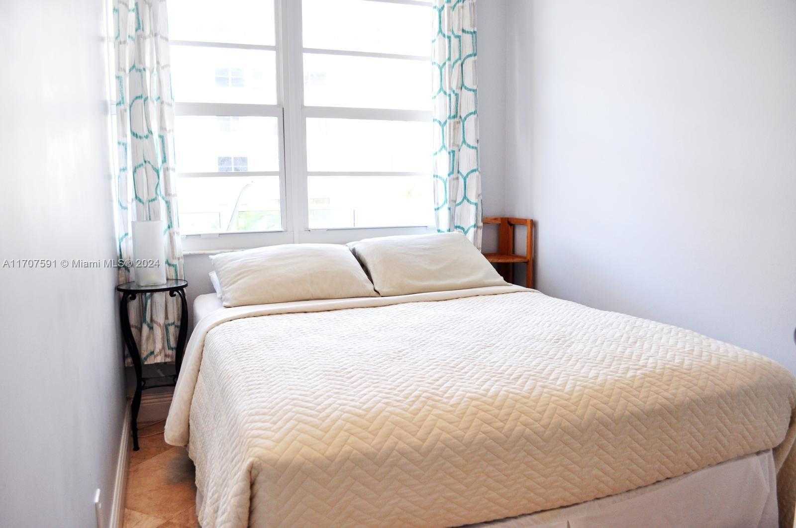 Small Image of 100 LINCOLN RD #728, Miami Beach Number 3
