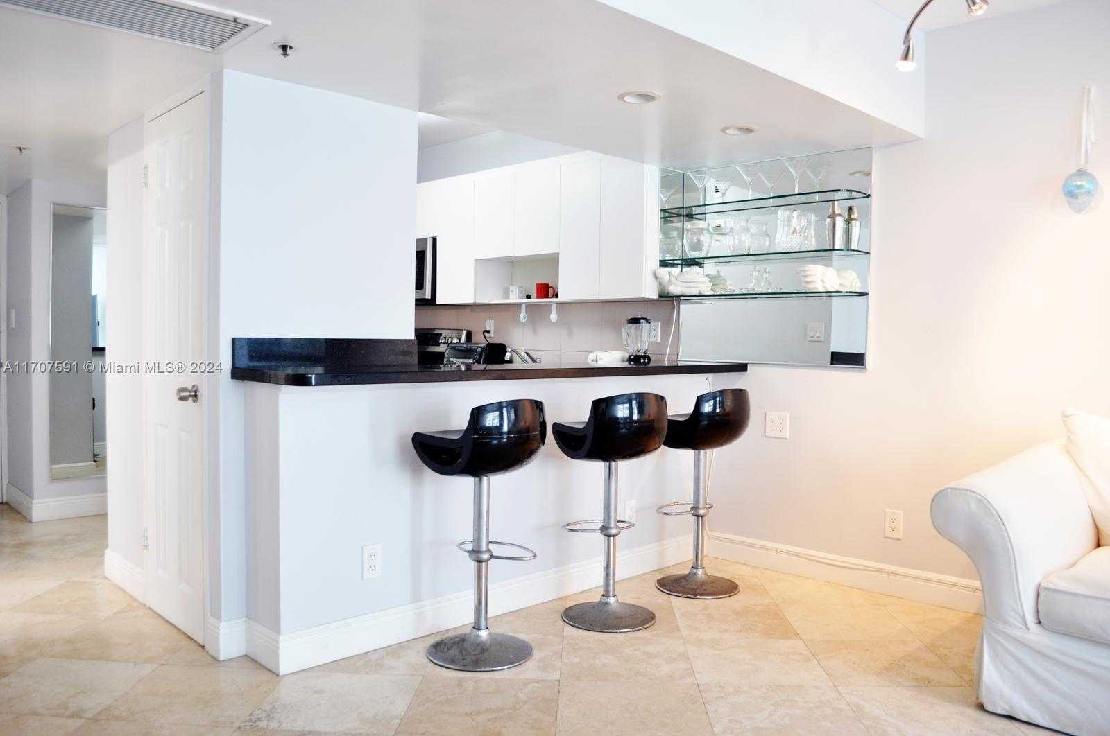 Small Image of 100 LINCOLN RD #728, Miami Beach Number 4